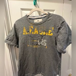 Men’s American Eagle shirt size M